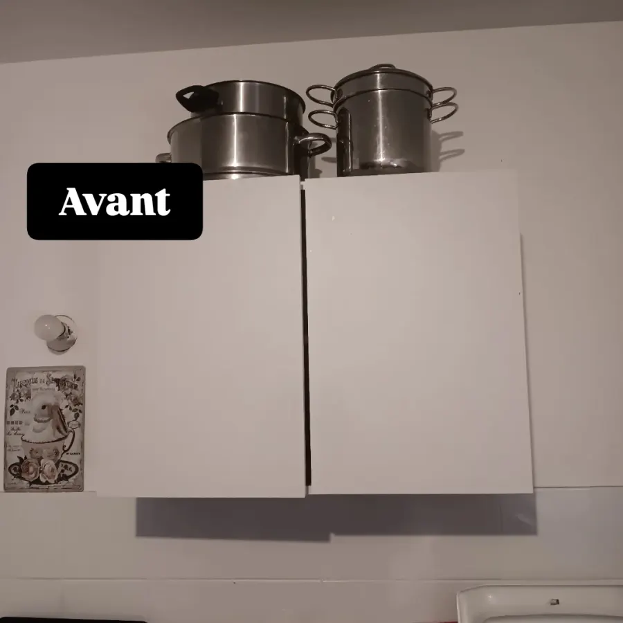 Meubles hauts blancs avant covering